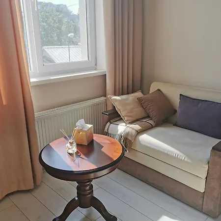 In The Heart Of City, 1-2 Bedrooms With An In-house Restaurant * Chisinau