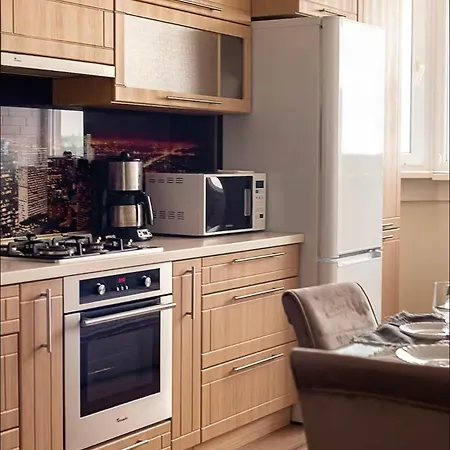 Apartment In The Heart Of City, 1-2 Bedrooms With An In-house Restaurant Chisinau